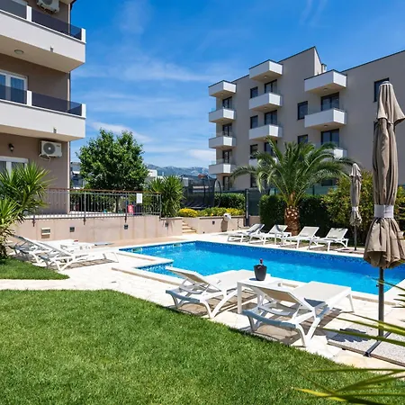 Sunny Garden Lux * Split