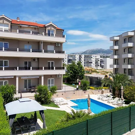 Sunny Garden Lux Lejlighed