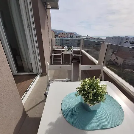 Sunny Garden Lux Спліт