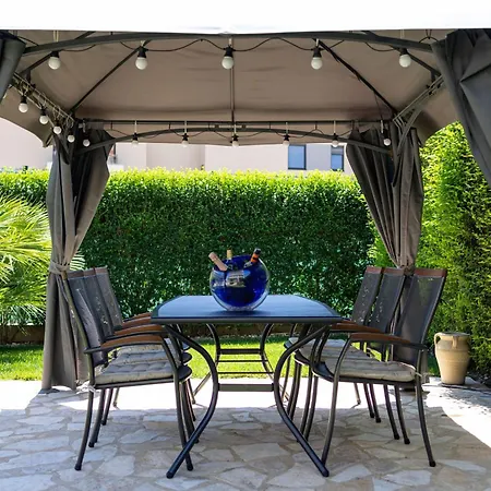 Sunny Garden Lux Спліт