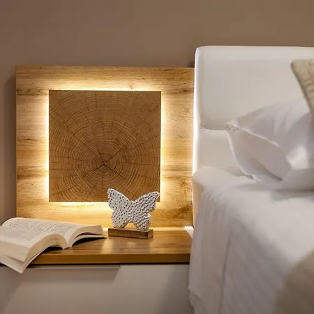 Апартаменти Sunny Garden Lux Спліт